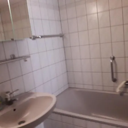 Geraeumiges Ferienhaus Beverungen Exterior foto